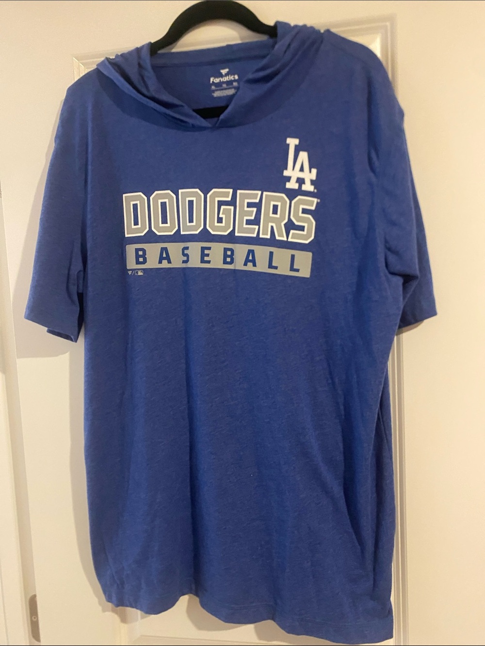 Fanatics XL hooded t-shirt NWOT Dodgers baseball